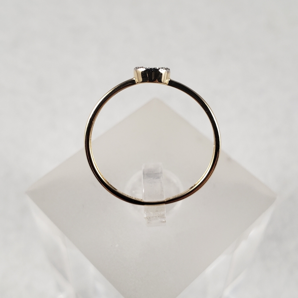 Delicate 14k Yellow Gold & Diamonds Ring - Picture 4 of 8